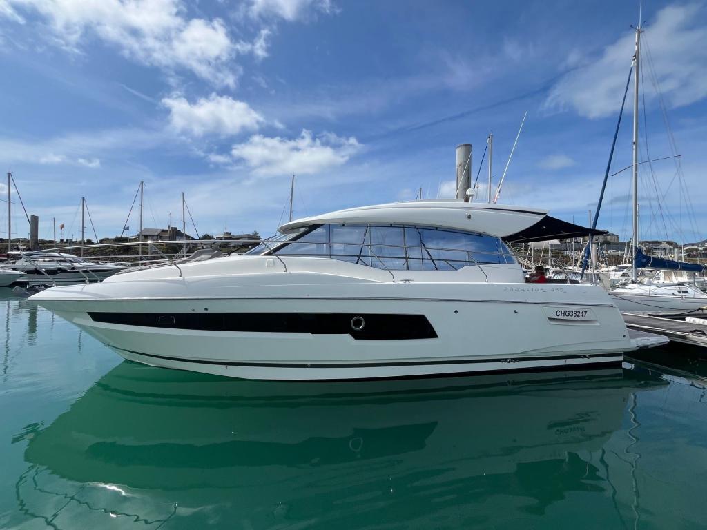PRESTIGE 460S + 2 x VOLVO IPS 600 (2 x D6-440 cv) avec JOYSTICK (2022)