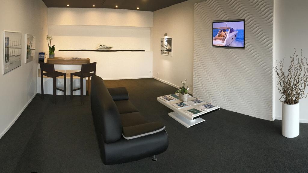 Showroom Jeanneau Granville Port du Hrel